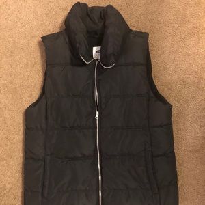 Old Navy Black Puffer Vest